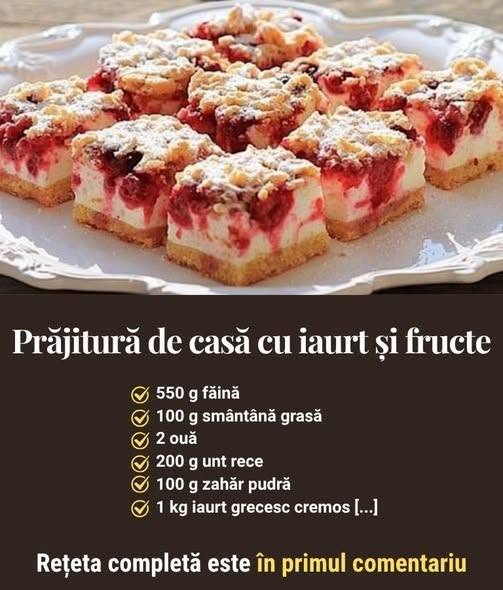 Prăjitură de casă cu iaurt și fructe 