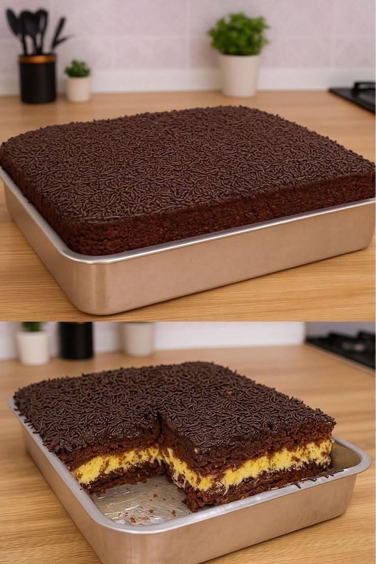 Tort de ciocolată cu umplutură de cremă