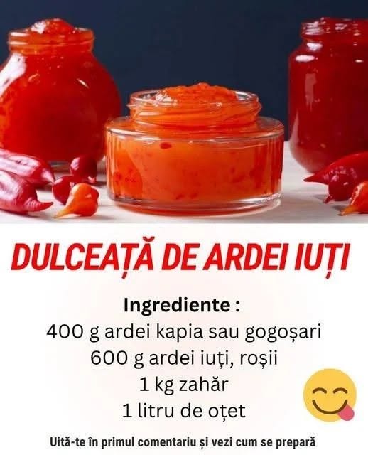 Dulceață de ardei iuți, dar cu gust dulce-acrișor, nu doar iute.  Am pus ardei kapia, ardei iuți, roșii , zahăr și oțet, și a ieșit perfectă lângă carne  sau brânză.  