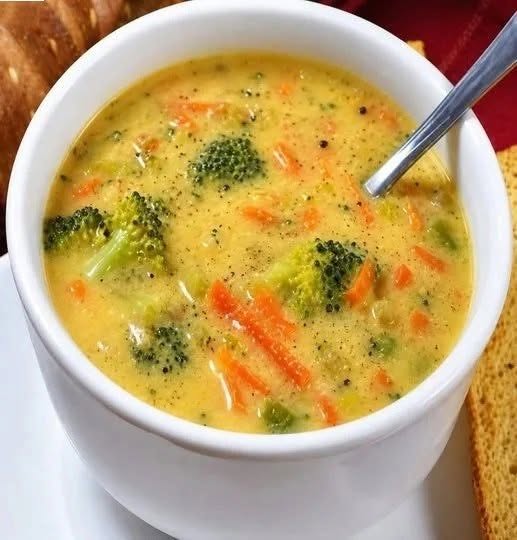 O supă fantastică de detoxifiere pentru 3 zile, care elimină inflamația, grăsimea abdominală și toxinele – mănâncă oricât dorești!