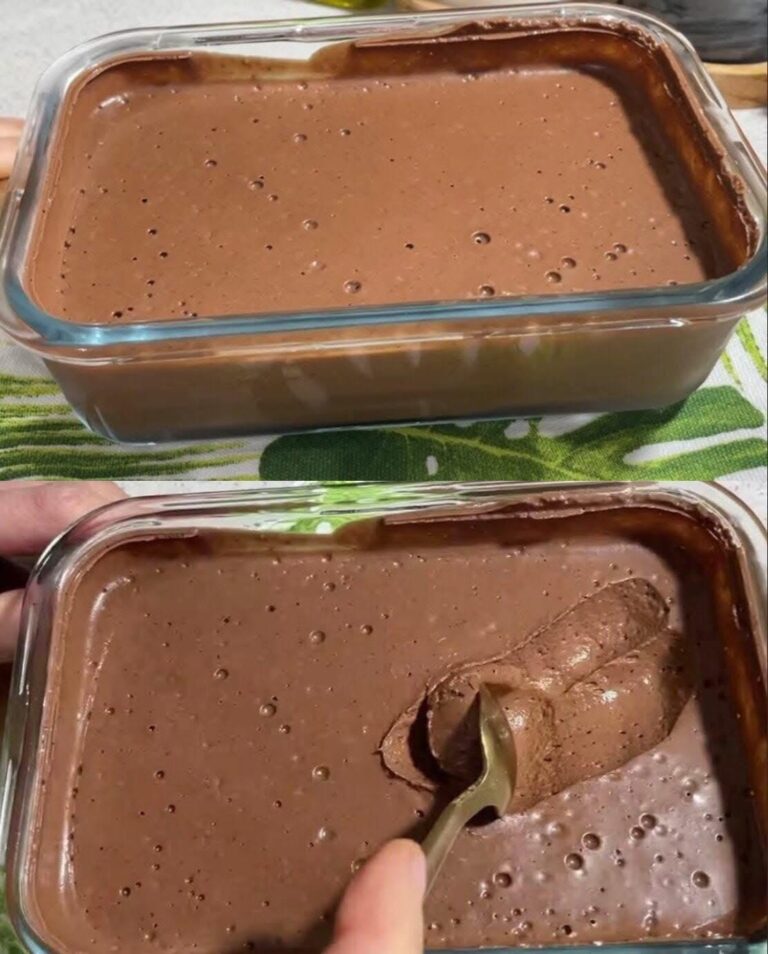 Mousse de ciocolată de post din 3 ingrediente – desert cremos, fără zahăr adăugat